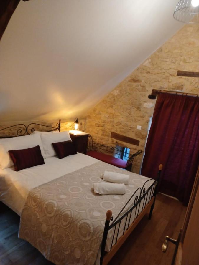 Gites Le Clos De Veyrignac ภายนอก รูปภาพ